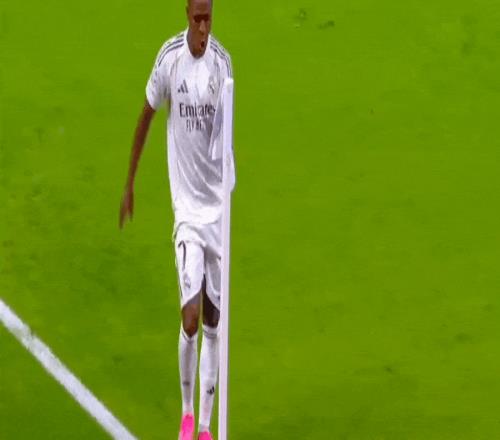 斯克茨荣获,欧洲联赛最,佳球员殊荣,万博体育官方网站,体育博彩,万博体育平台,体育投注,体育赛事投注