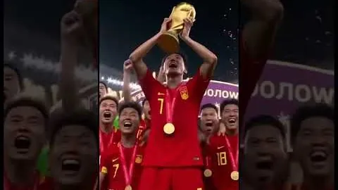 英联杯激战，托特纳姆4-3逆袭曼联夺冠